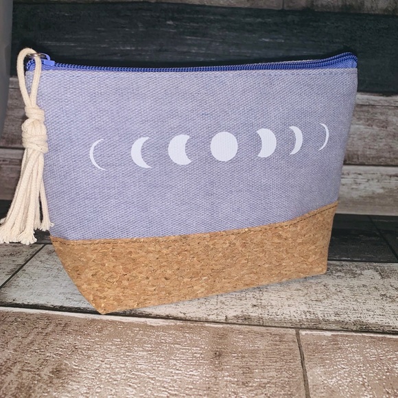 Handbags - Cosmetic bag